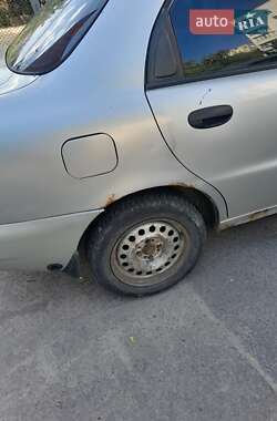 Седан Daewoo Lanos 2002 в 
