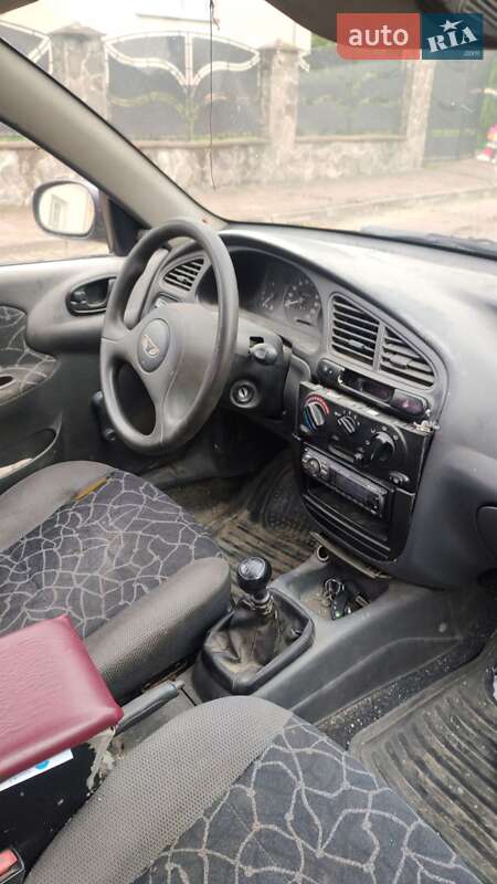 Седан Daewoo Lanos 2003 в Николаеве