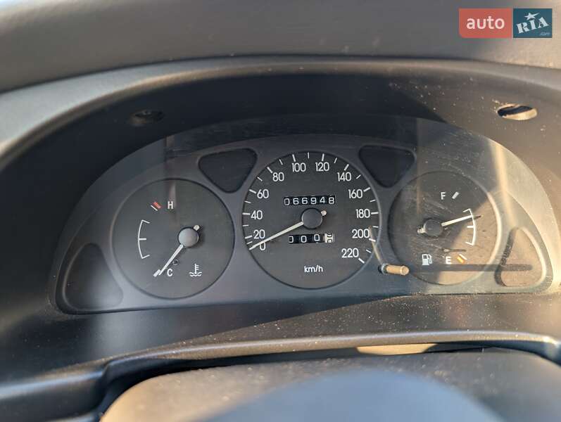 Седан Daewoo Lanos 2005 в Днепре