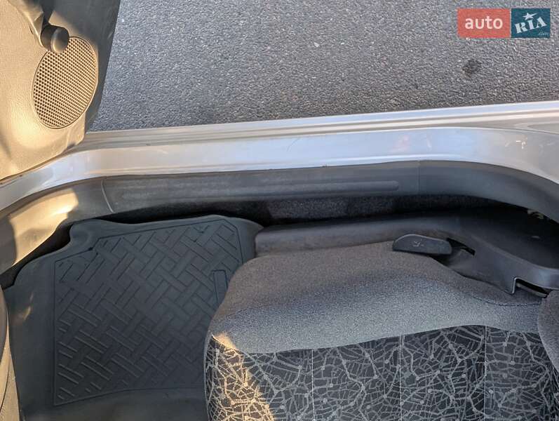 Седан Daewoo Lanos 2005 в Днепре