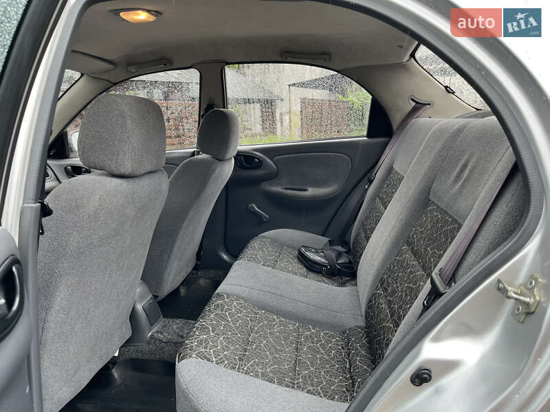 Седан Daewoo Lanos 2008 в Львове