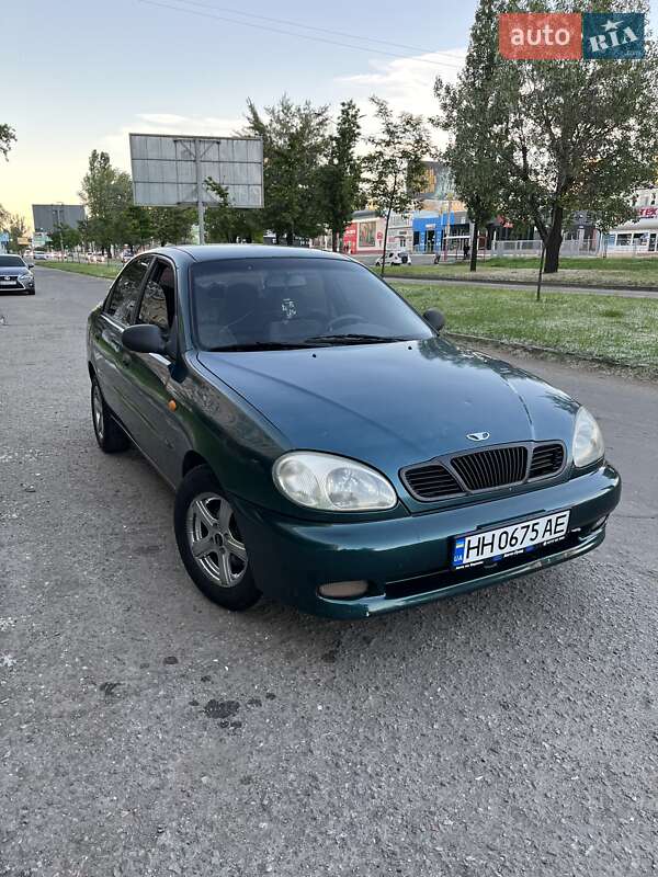 Седан Daewoo Lanos 2002 в 