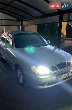 Седан Daewoo Lanos 2002 в Днепре