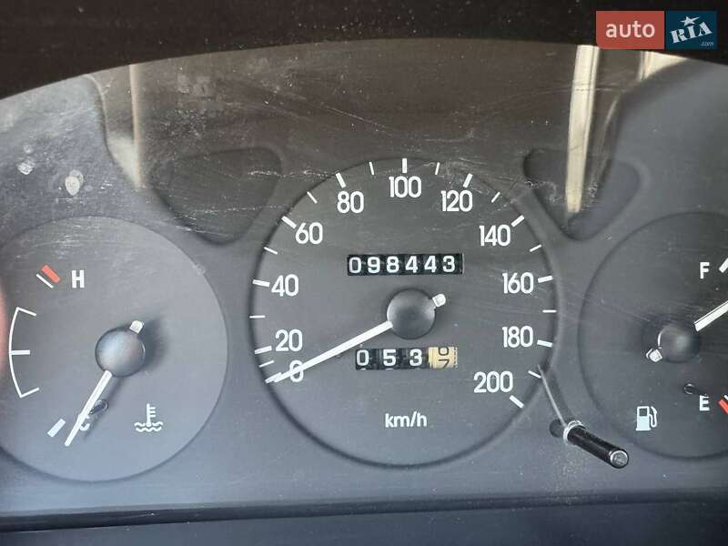 Хэтчбек Daewoo Lanos 1998 в Киеве