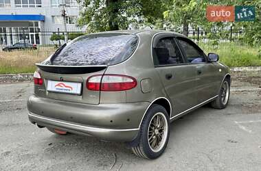 Хэтчбек Daewoo Lanos 2012 в 