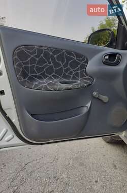 Седан Daewoo Lanos 2004 в 