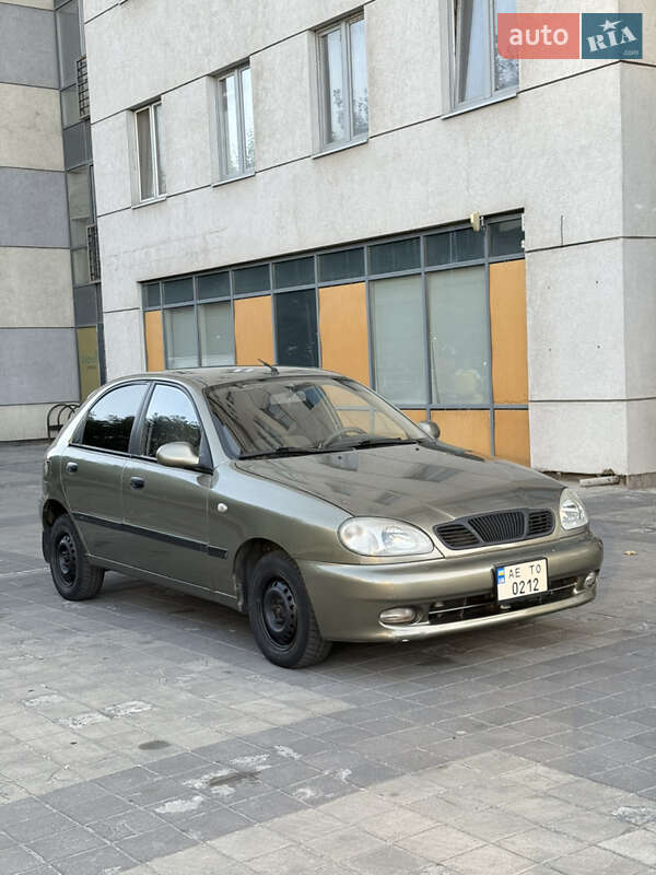 Хэтчбек Daewoo Lanos 2004 в Днепре