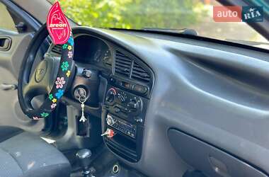 Седан Daewoo Lanos 2003 в 