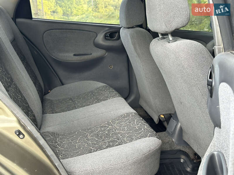 Седан Daewoo Lanos 2005 в Дрогобыче