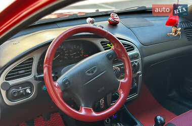 Хэтчбек Daewoo Lanos 2001 в 
