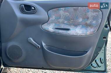 Седан Daewoo Lanos 2002 в 