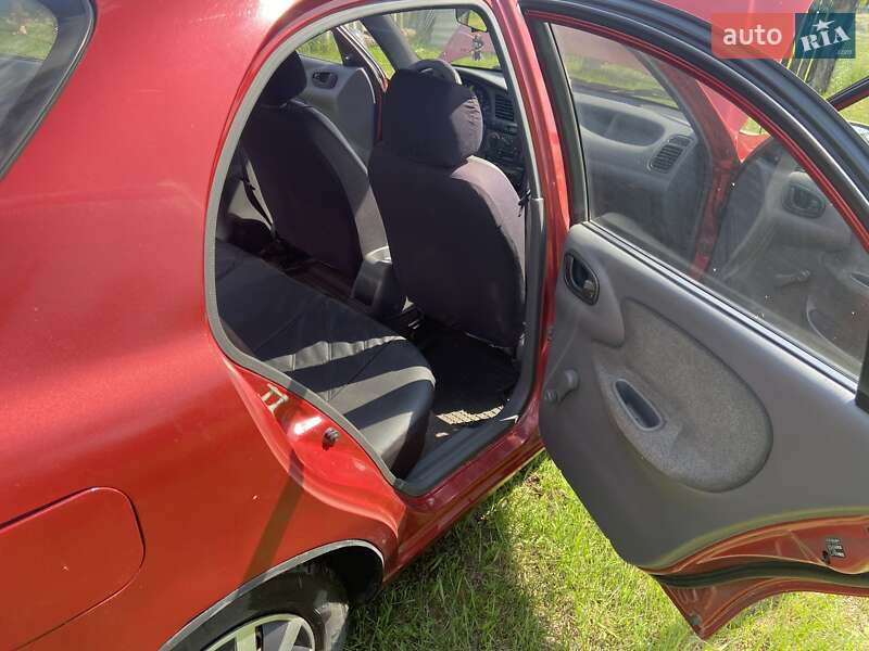 Седан Daewoo Lanos 2008 в Добротворі