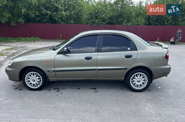 Седан Daewoo Lanos 2003 в Львове
