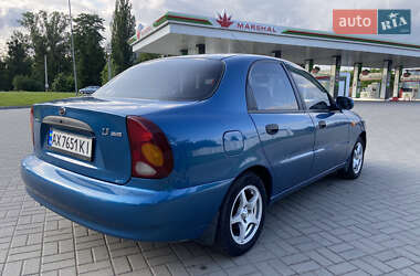 Седан Daewoo Lanos 2012 в 