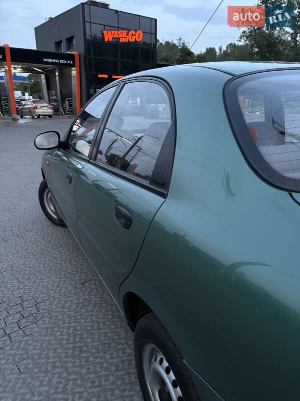 Седан Daewoo Lanos 2009 в Полтаві