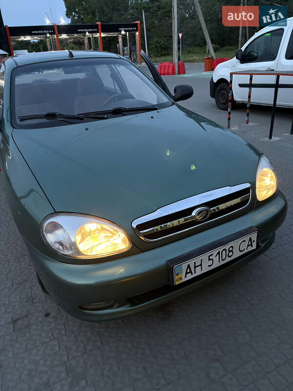 Седан Daewoo Lanos 2009 в Полтаві