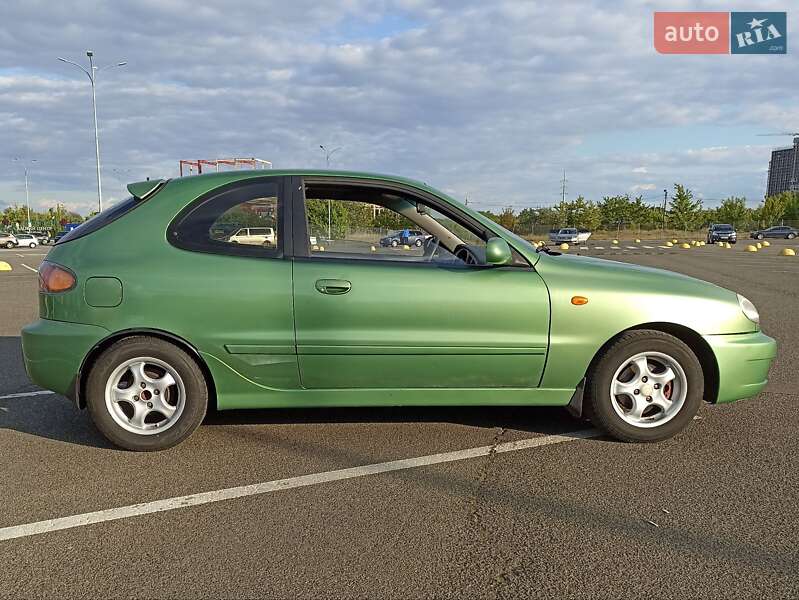 Хэтчбек Daewoo Lanos 2003 в Киеве