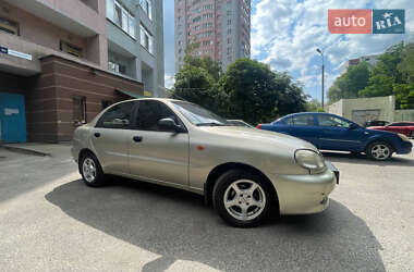 Седан Daewoo Lanos 2004 в 