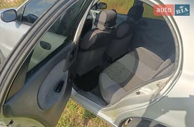 Седан Daewoo Lanos 2004 в 