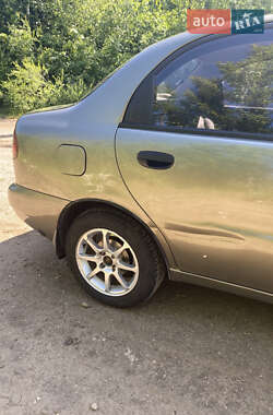 Седан Daewoo Lanos 2004 в 