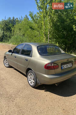 Седан Daewoo Lanos 2004 в 