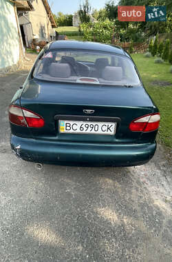 Седан Daewoo Lanos 2001 в 