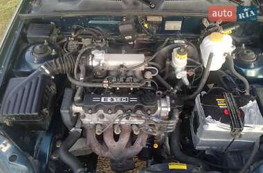 Седан Daewoo Lanos 2005 в 