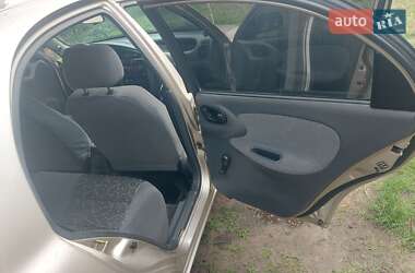 Седан Daewoo Lanos 2004 в 
