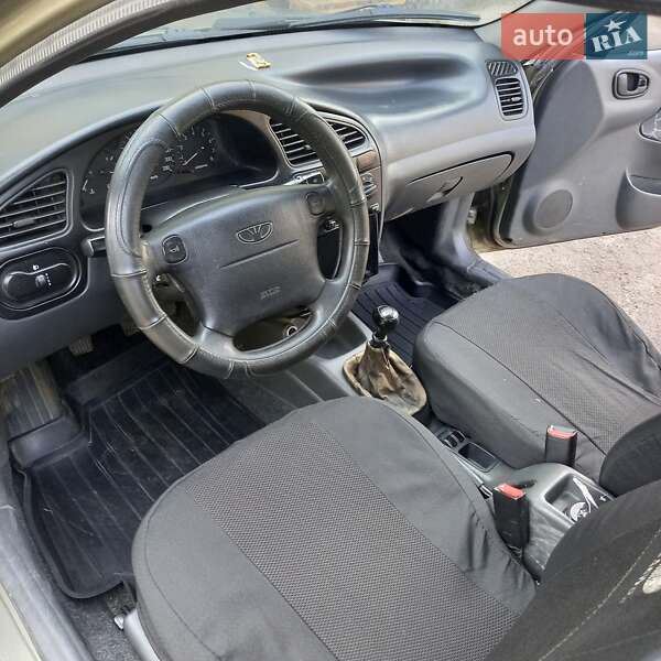 Седан Daewoo Lanos 2003 в Львове