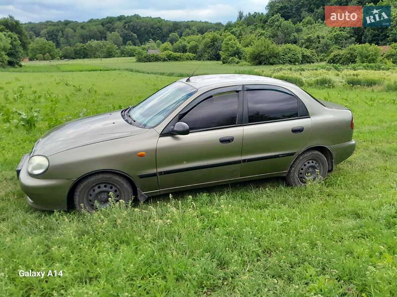 Седан Daewoo Lanos 2007 в Ромнах