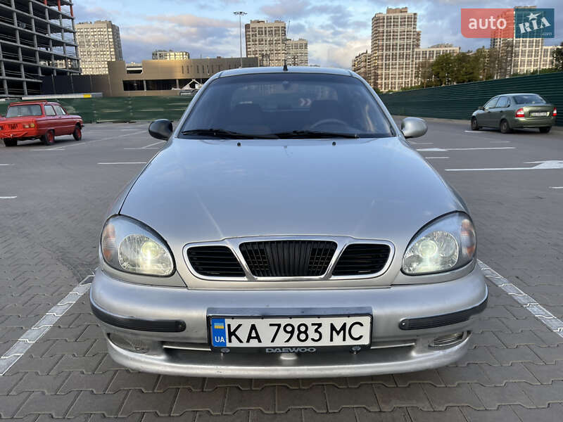 Седан Daewoo Lanos 2003 в Киеве