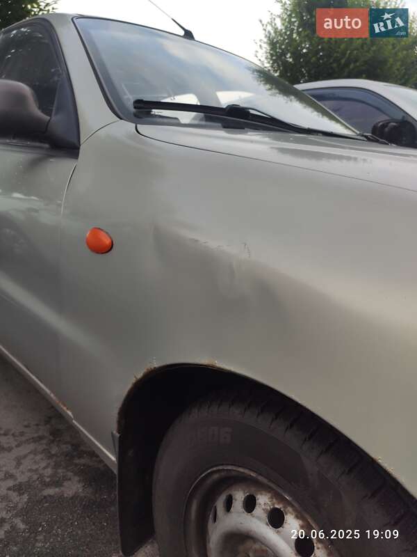 Седан Daewoo Lanos 2008 в Гатне