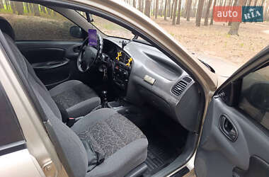 Седан Daewoo Lanos 2004 в 