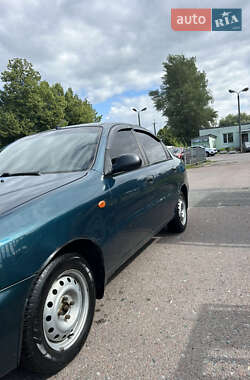 Седан Daewoo Lanos 2002 в 