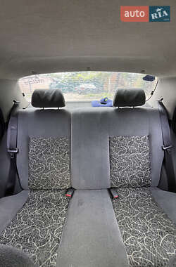 Седан Daewoo Lanos 2004 в 