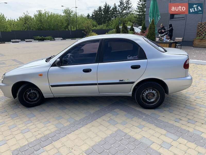 Седан Daewoo Lanos 2004 в Тернополе