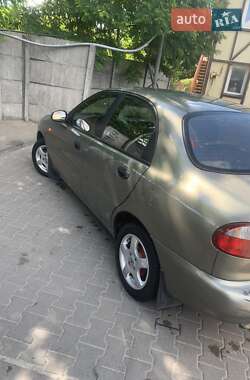 Седан Daewoo Lanos 2003 в 