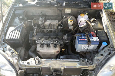 Седан Daewoo Lanos 2003 в 
