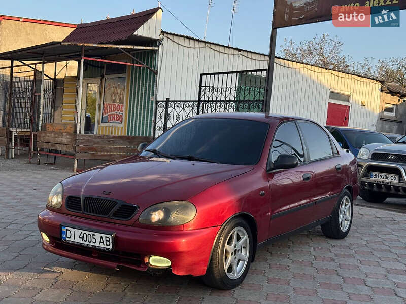 Седан Daewoo Lanos 2002 в Николаеве