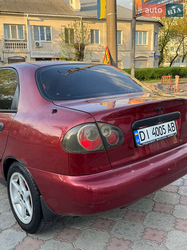 Седан Daewoo Lanos 2002 в Николаеве
