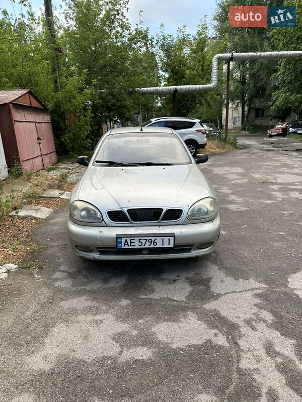 Седан Daewoo Lanos 2004 в Днепре