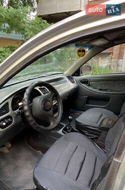 Седан Daewoo Lanos 2003 в Днепре