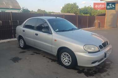 Седан Daewoo Lanos 2003 в Мене
