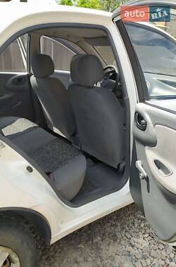 Седан Daewoo Lanos 2008 в 