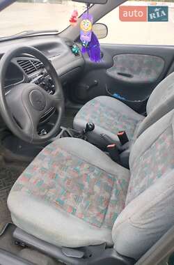 Седан Daewoo Lanos 2002 в 