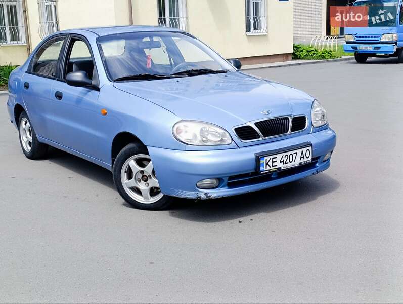 Седан Daewoo Lanos 2004 в Дніпрі