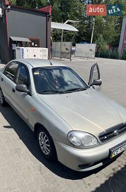 Седан Daewoo Lanos 2010 в Черновцах