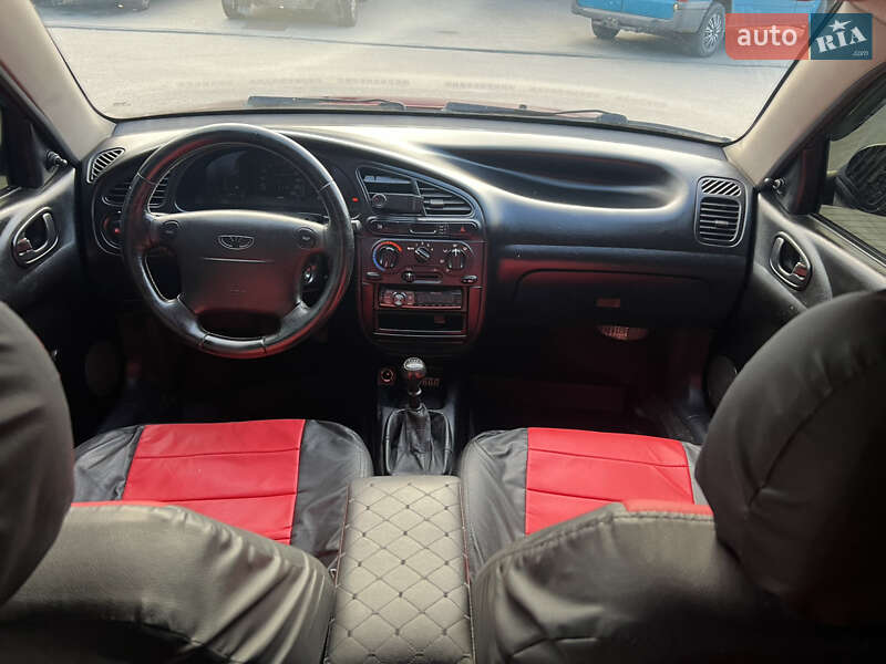 Седан Daewoo Lanos 2005 в Лозовой
