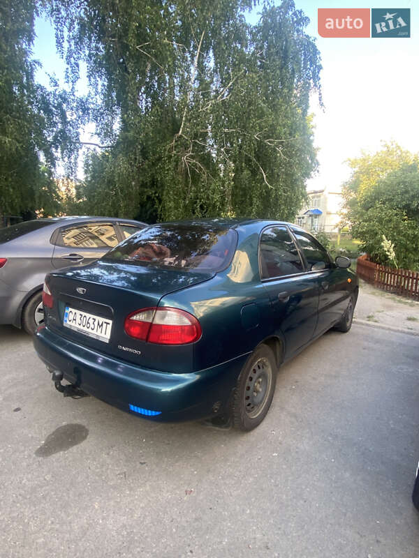 Седан Daewoo Lanos 1998 в Каневе