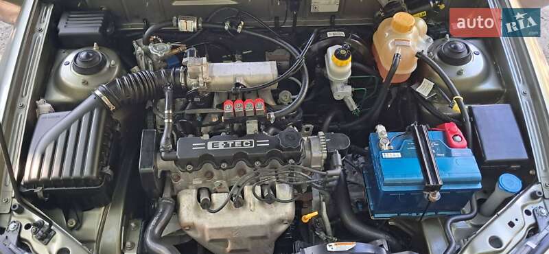 Хэтчбек Daewoo Lanos 2003 в Днепре